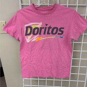 Licensed Pink Doritos cotton t-shirt size medium. Short sleeve. Cotton.
